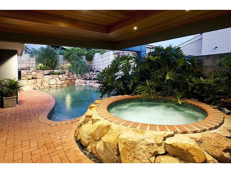 8 Turner Close, Duncraig WA 6023