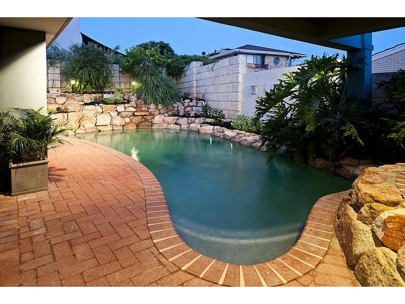 8 Turner Close, Duncraig WA 6023