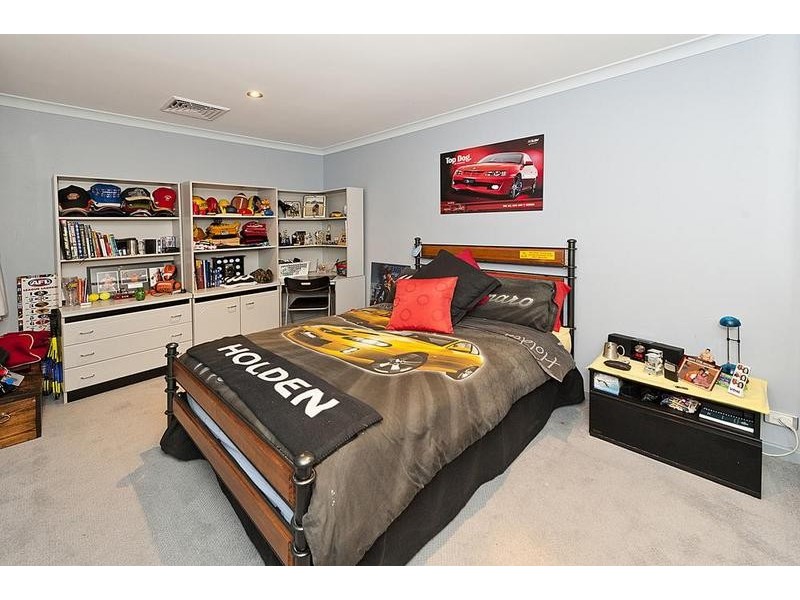 8 Turner Close, Duncraig WA 6023