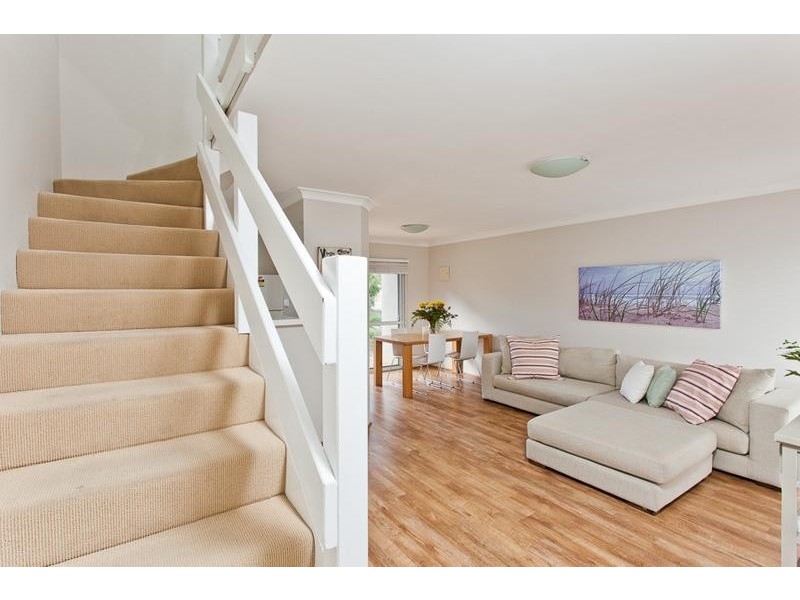 11/2 Waterway Court, Churchlands WA 6018