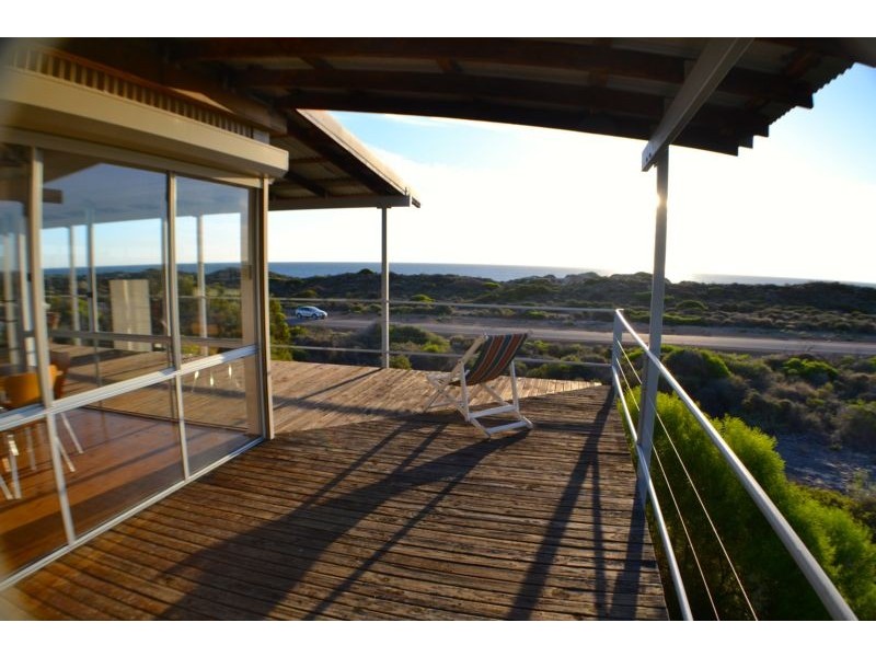 6 Francis Close, Kalbarri WA 6536