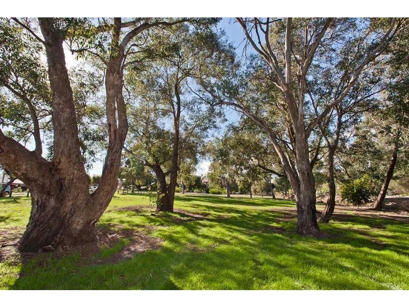 7 Islip Place, Woodlands WA 6018