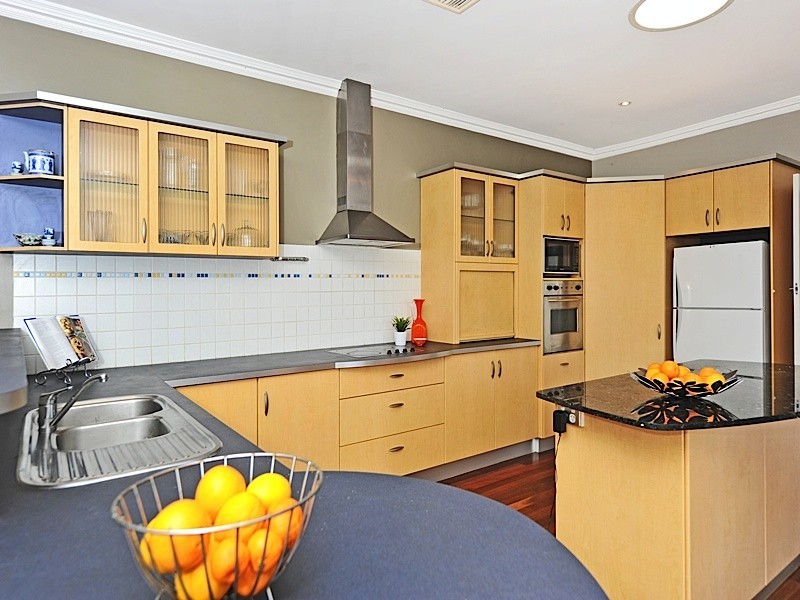 31 Athlone Road, Floreat WA 6014