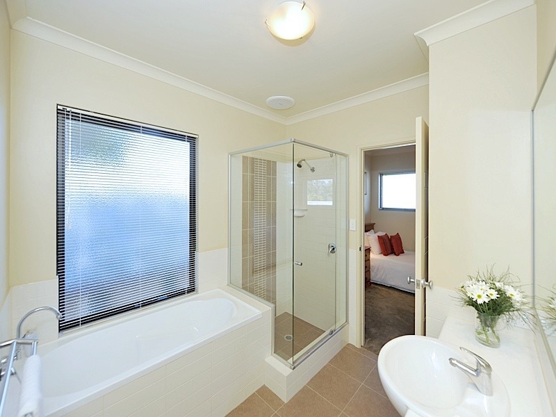 41 Roscommon Road, Floreat WA 6014