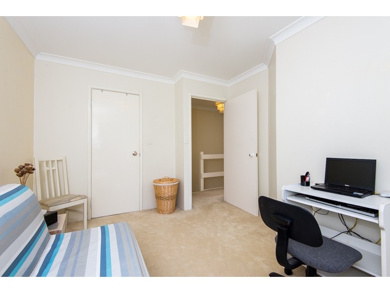 29/4 Waterway Court, Churchlands WA 6018