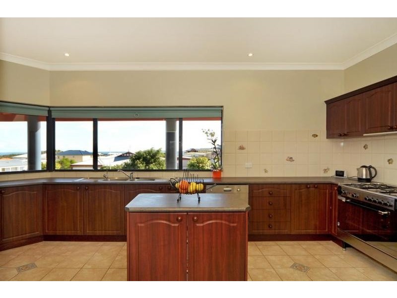 14 Harvey Drive, Ledge Point WA 6043