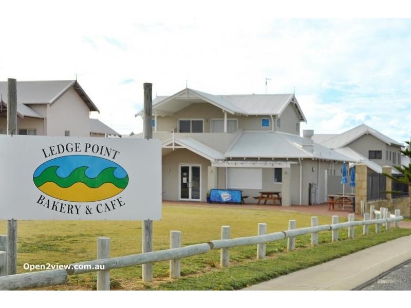 14 Harvey Drive, Ledge Point WA 6043