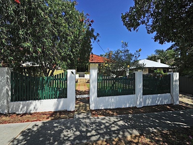 217 Woodside Street, Doubleview WA 6018