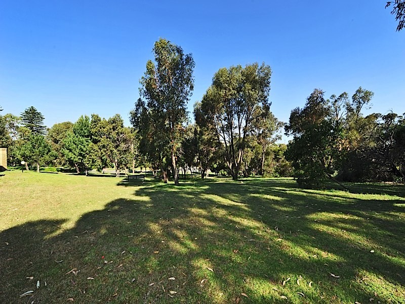 9/80 Mooro Drive, Mount Claremont WA 6010