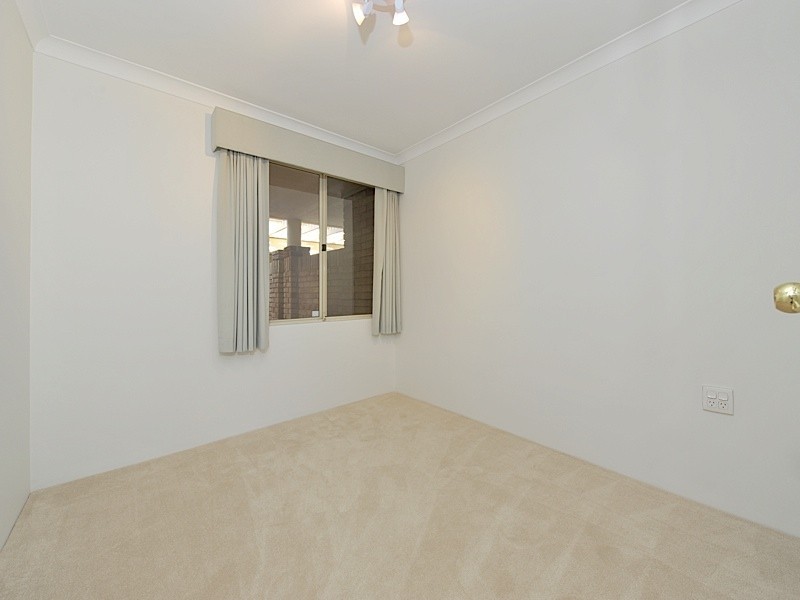 9/80 Mooro Drive, Mount Claremont WA 6010