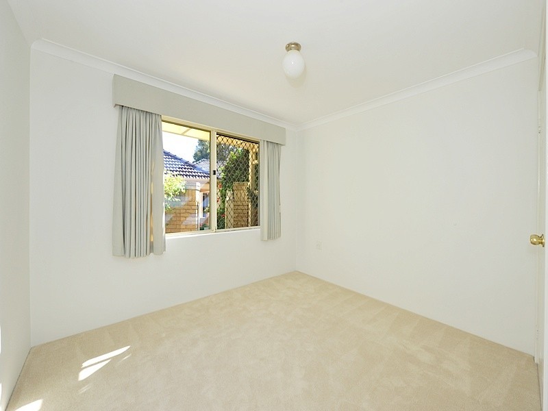 9/80 Mooro Drive, Mount Claremont WA 6010