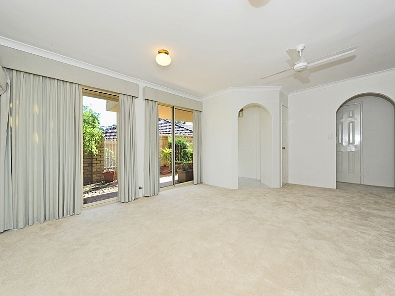 9/80 Mooro Drive, Mount Claremont WA 6010