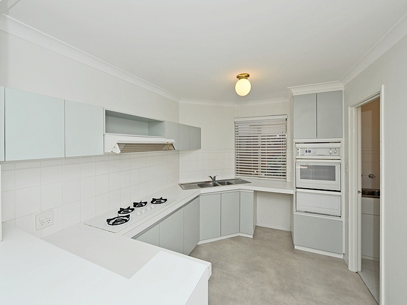 9/80 Mooro Drive, Mount Claremont WA 6010