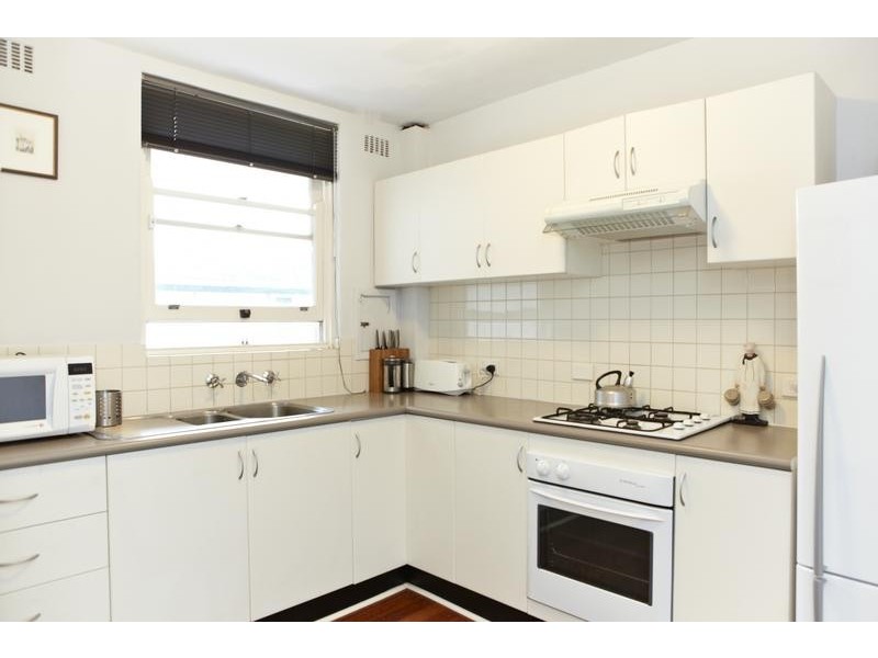 2/168 Broadway, Crawley WA 6009