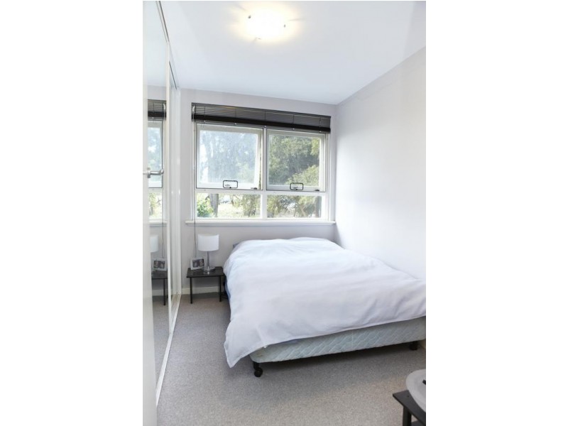 2/168 Broadway, Crawley WA 6009