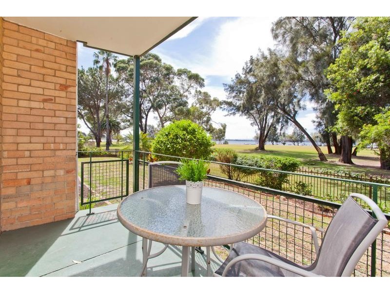 2/168 Broadway, Crawley WA 6009