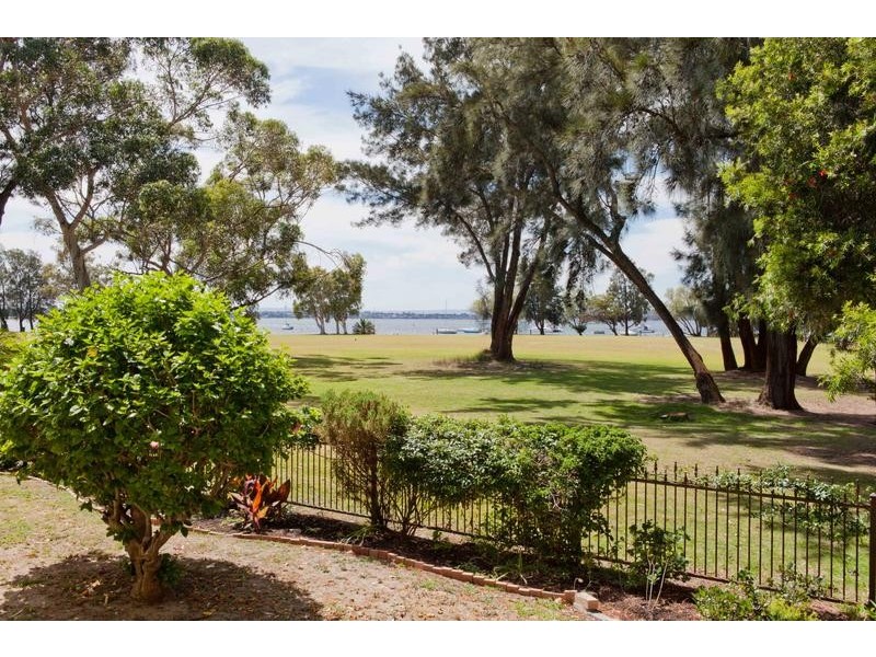 2/168 Broadway, Crawley WA 6009