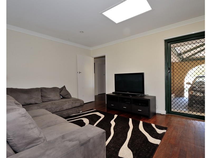 16 Bader Way, Stirling WA 6021