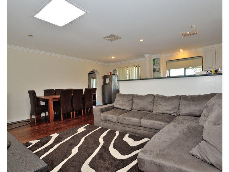 16 Bader Way, Stirling WA 6021