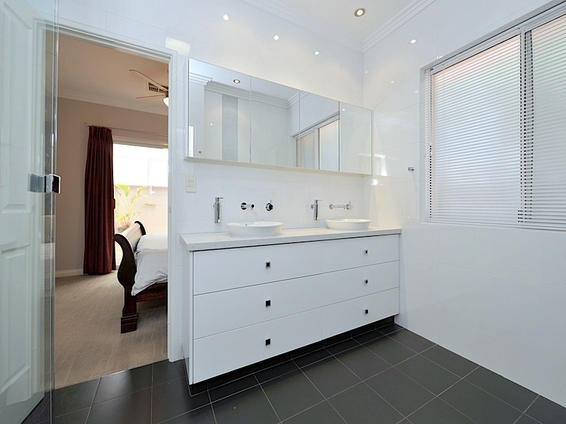 123 Cobb Street, Wembley Downs WA 6019