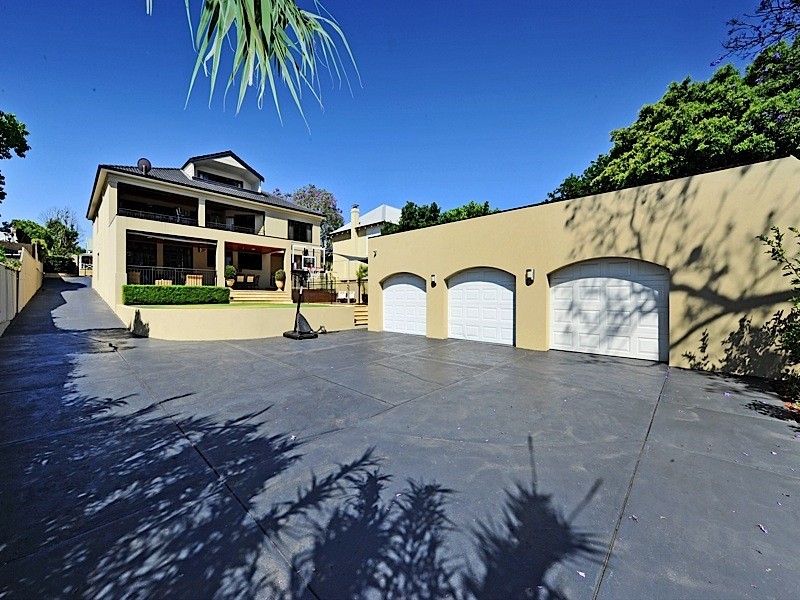 25 First Ave, Mount Lawley WA 6050