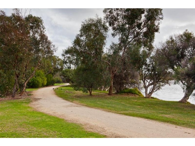 11/1 Waterway Court, Churchlands WA 6018