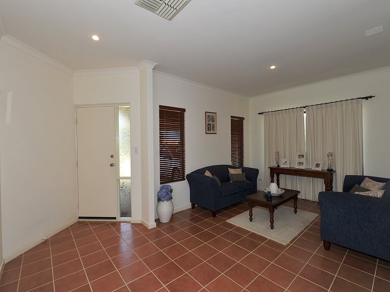 28 Pesaro Green, Secret Harbour WA 6173