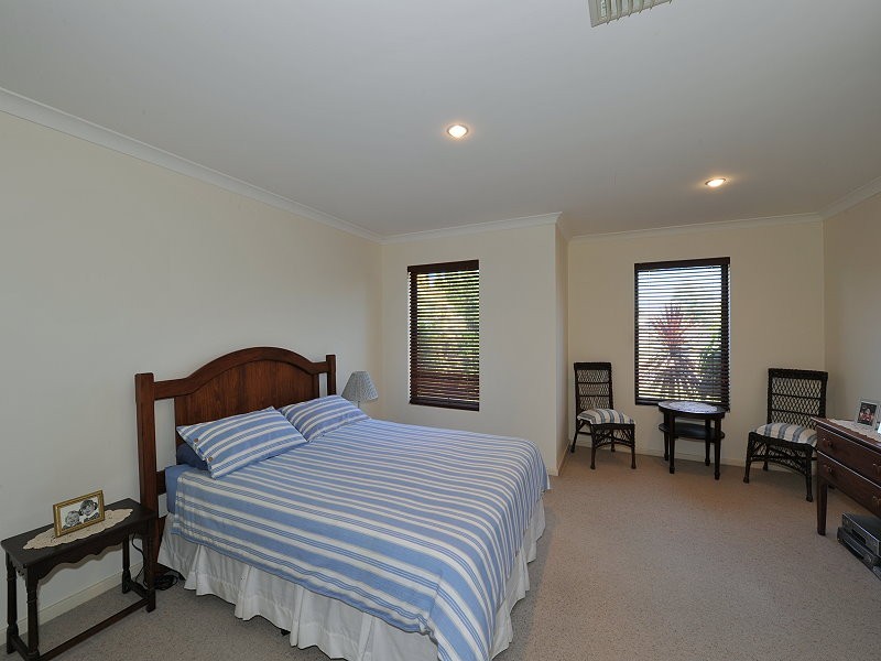 28 Pesaro Green, Secret Harbour WA 6173