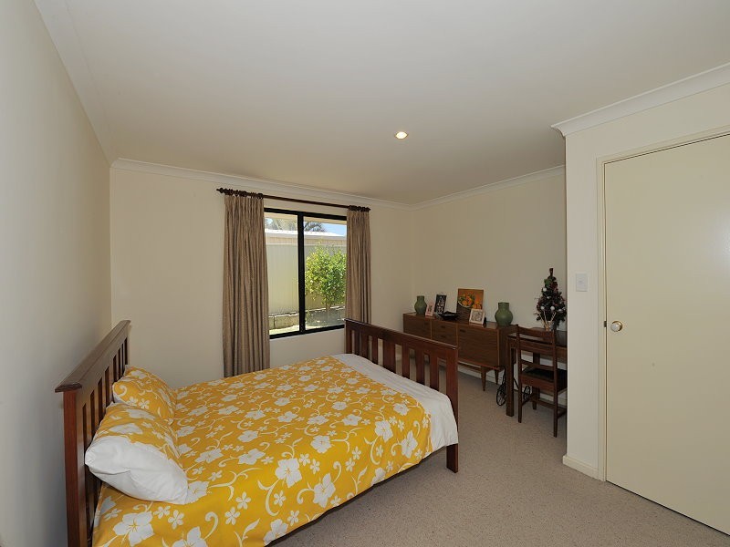 28 Pesaro Green, Secret Harbour WA 6173