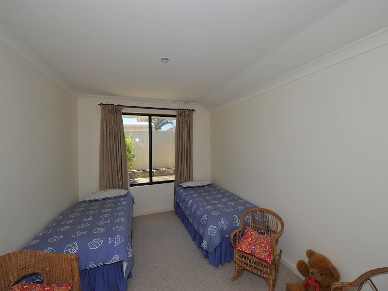 28 Pesaro Green, Secret Harbour WA 6173