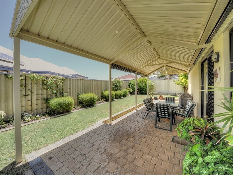 28 Pesaro Green, Secret Harbour WA 6173