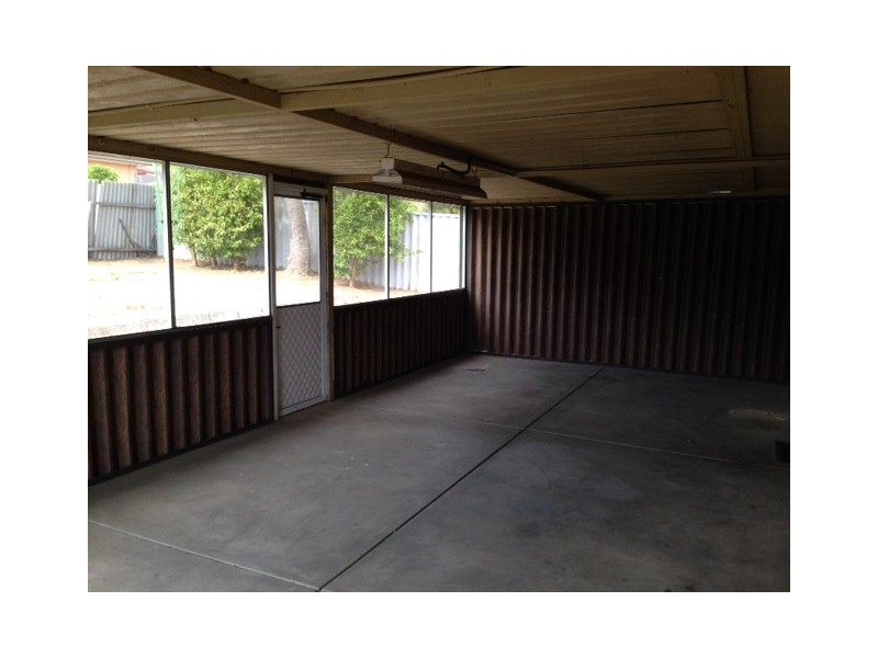 11 Denston Way, Girrawheen WA 6064