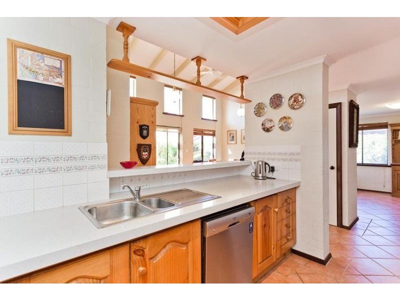 10 Thornbill Way, Churchlands WA 6018