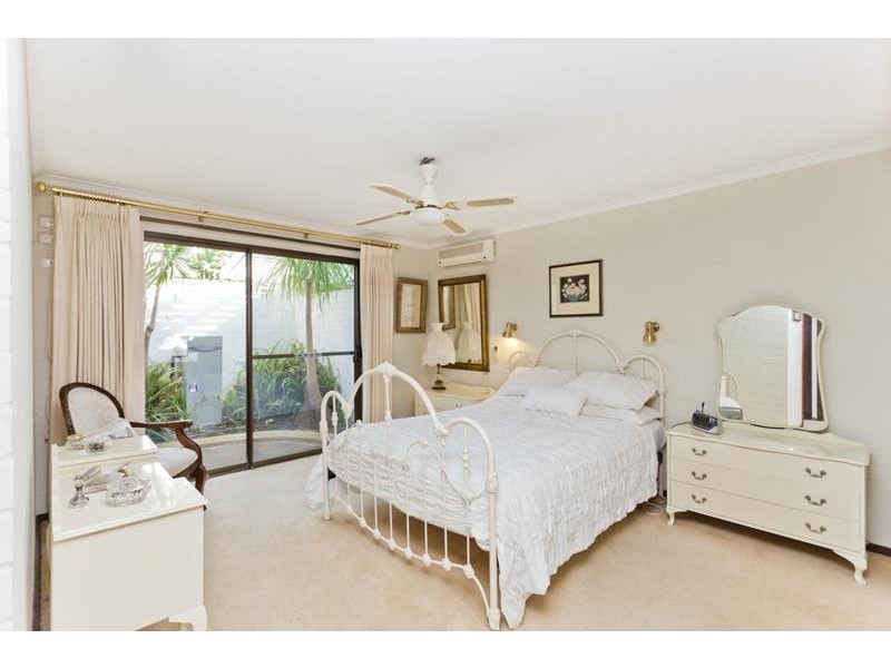 10 Thornbill Way, Churchlands WA 6018