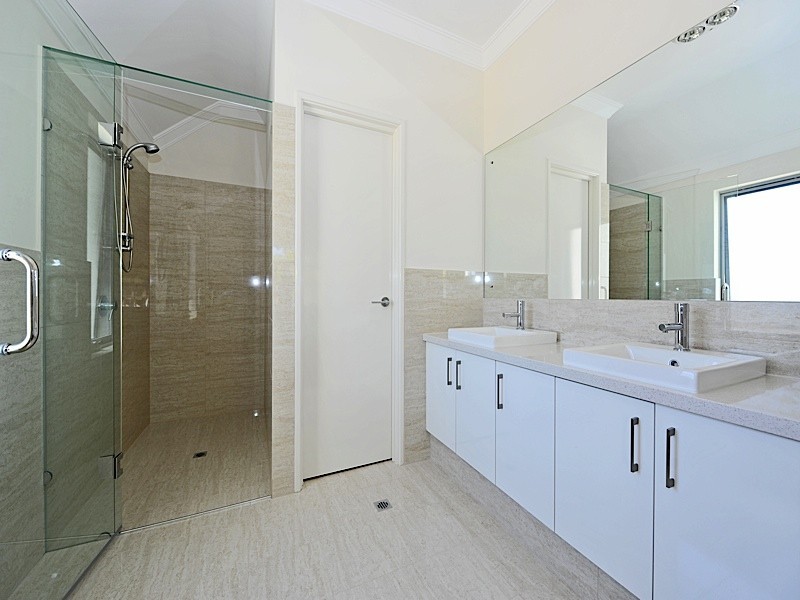 11 Alumni Tce, Churchlands WA 6018