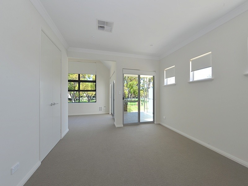 11 Alumni Tce, Churchlands WA 6018