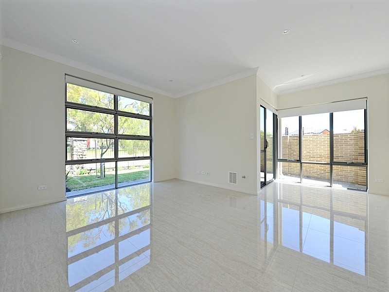 11 Alumni Tce, Churchlands WA 6018