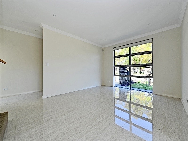 11 Alumni Tce, Churchlands WA 6018