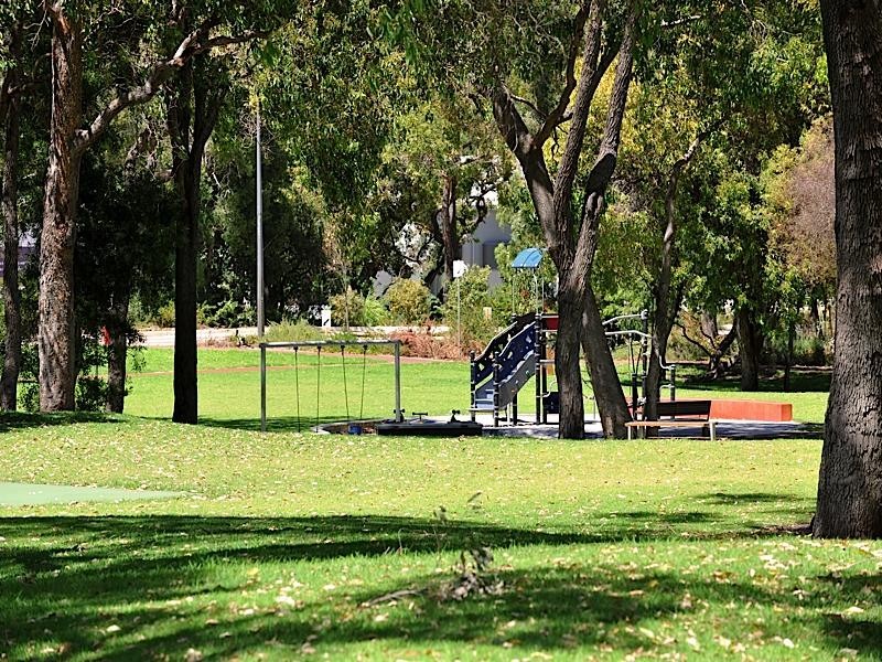 11 Alumni Tce, Churchlands WA 6018