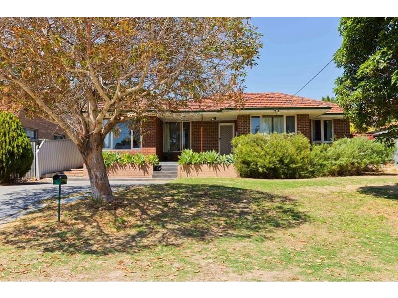 17 Gamble Way, Karrinyup WA 6018