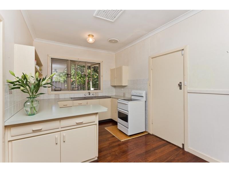 17 Gamble Way, Karrinyup WA 6018