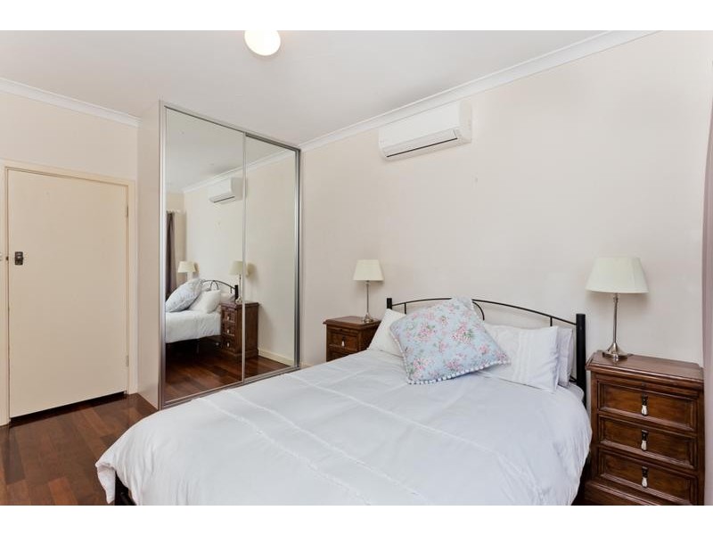 17 Gamble Way, Karrinyup WA 6018