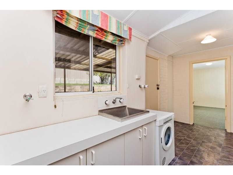 17 Gamble Way, Karrinyup WA 6018