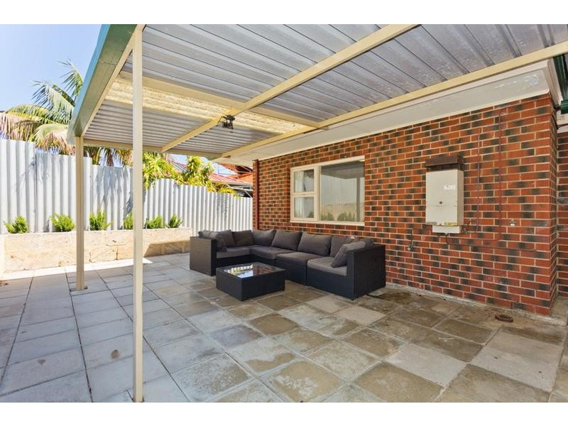 17 Gamble Way, Karrinyup WA 6018