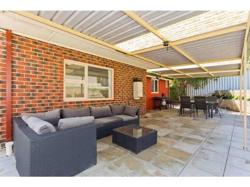 17 Gamble Way, Karrinyup WA 6018