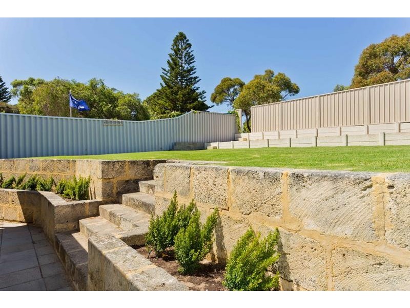 17 Gamble Way, Karrinyup WA 6018