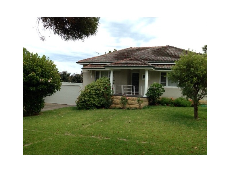 28 Boronia Crescent, City Beach WA 6015