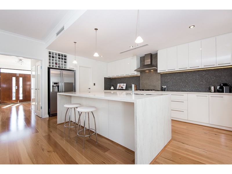 6 Grasstree Way, Churchlands WA 6018