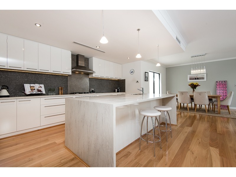 6 Grasstree Way, Churchlands WA 6018