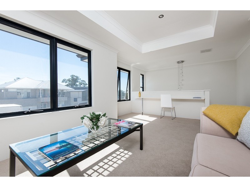 6 Grasstree Way, Churchlands WA 6018